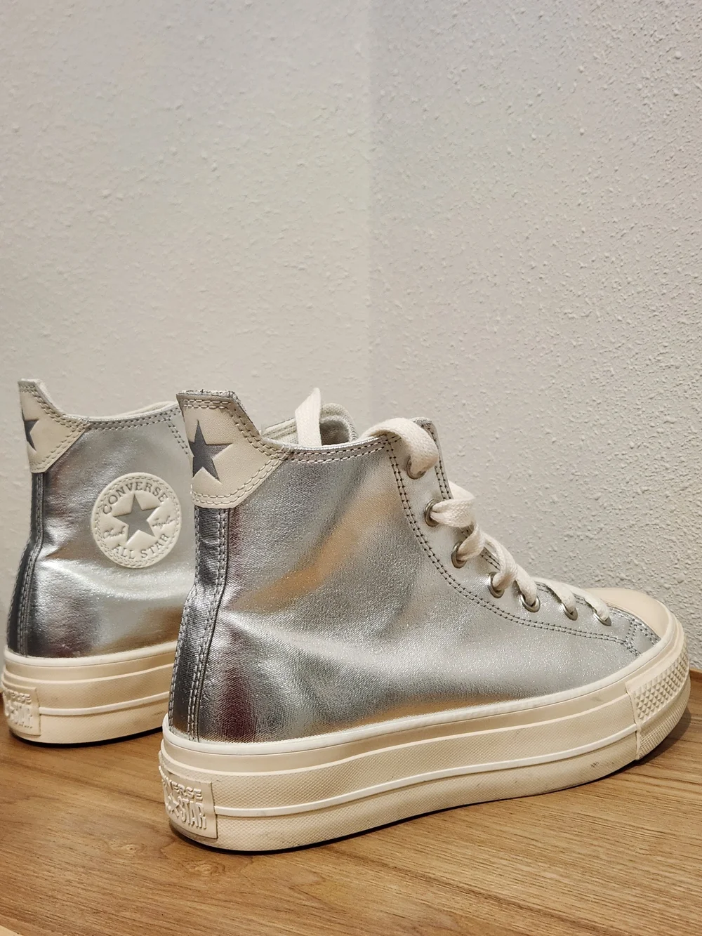 Converse Chuck Taylor All Star High Top Sneakers - Silver Size 10 - Picture 7 of 8